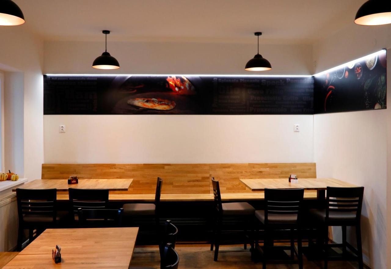 Penzion&Pizzerie U Massima วิชคอฟ ภายนอก รูปภาพ